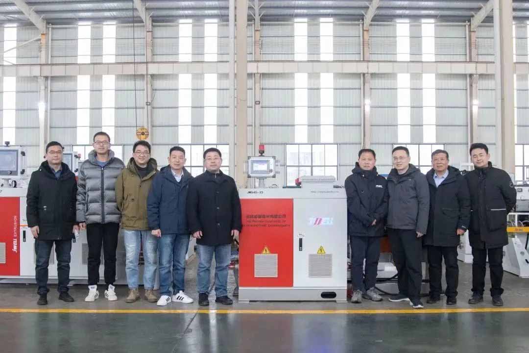 6 6
